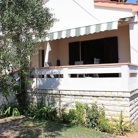 Studio Apartment Marcelina Preko Exterior photo